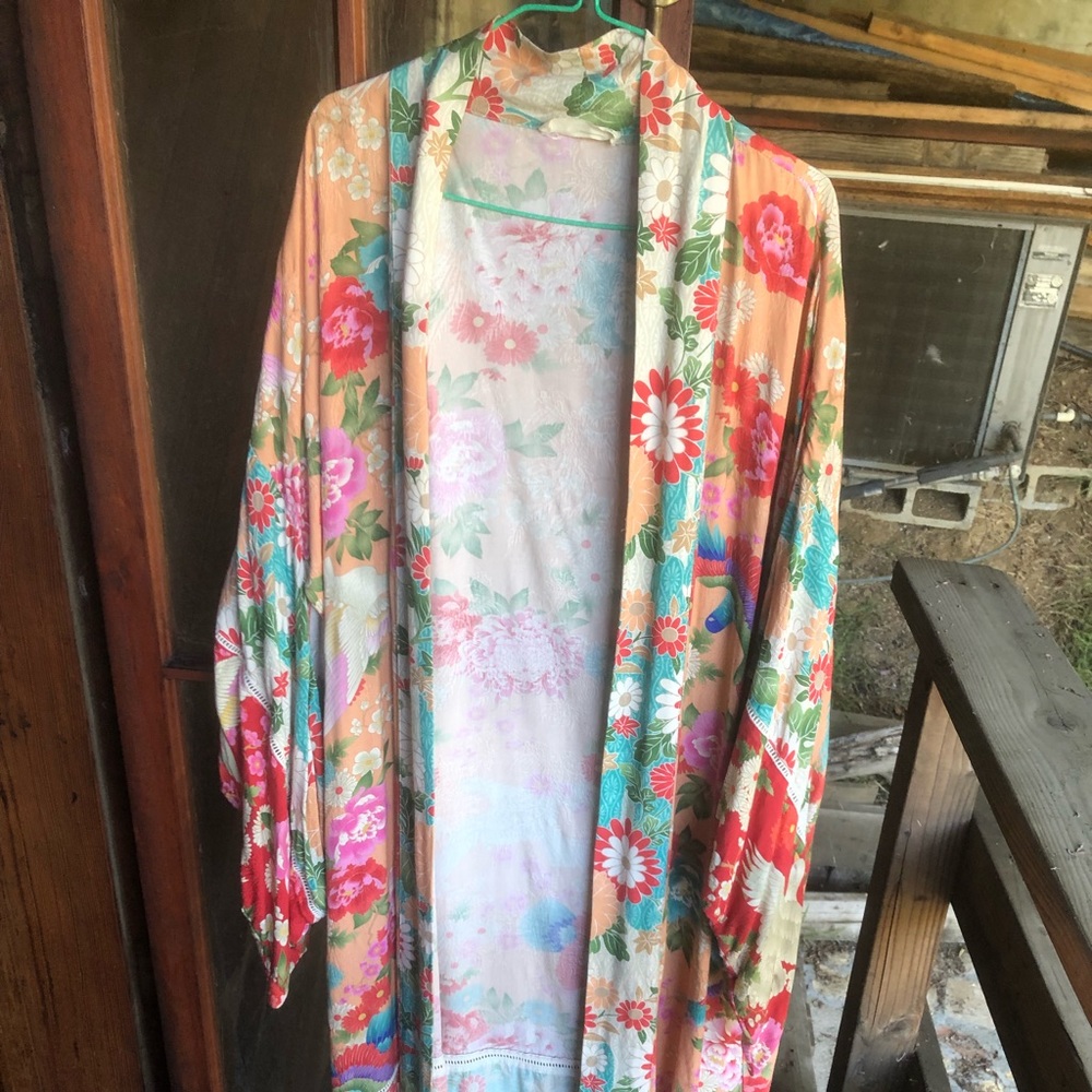 Spell & the gypsy delilah kimono. Great condition.